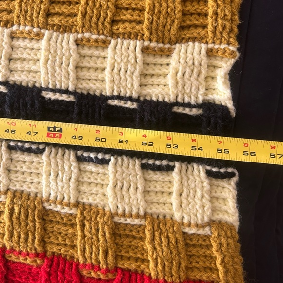 Vintage Basket Weave Granny Crochet Afghan Stripe Throw Blanket MCM
#1029249 - Picture 7 of 9